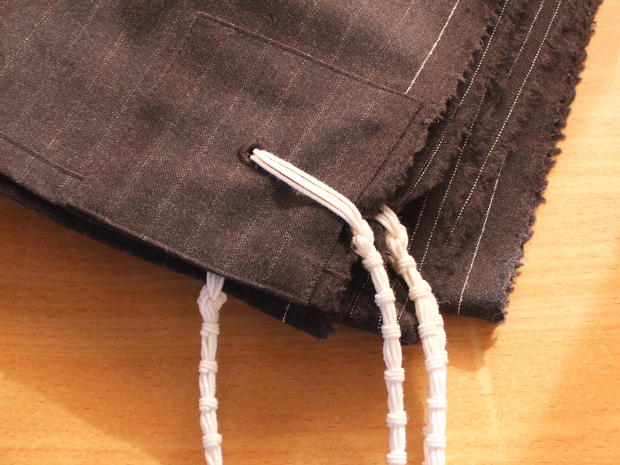 brown-tallit-with-tzitzit