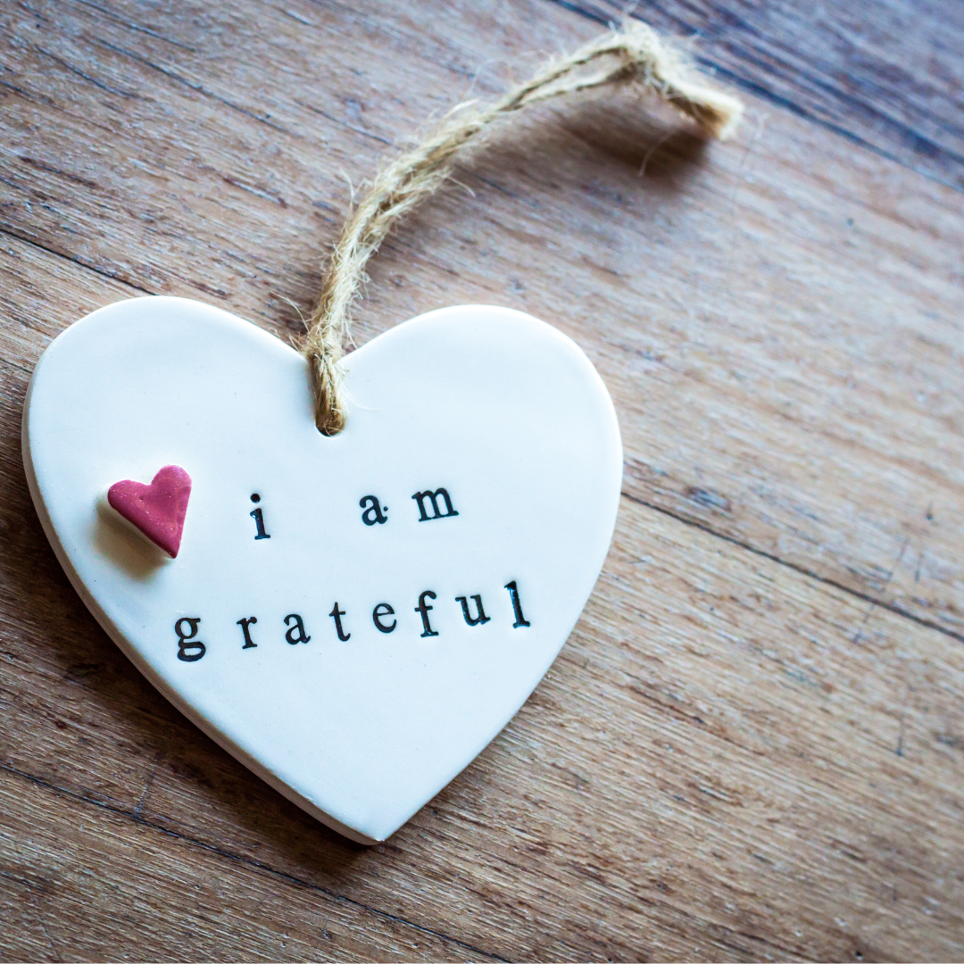 a heart that says 'i am grateful'