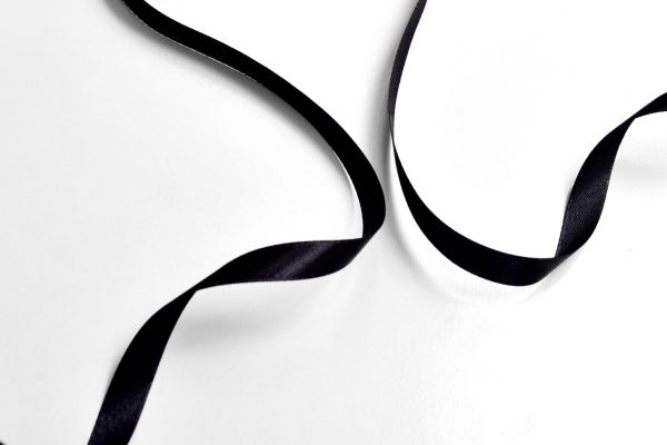black ribbon